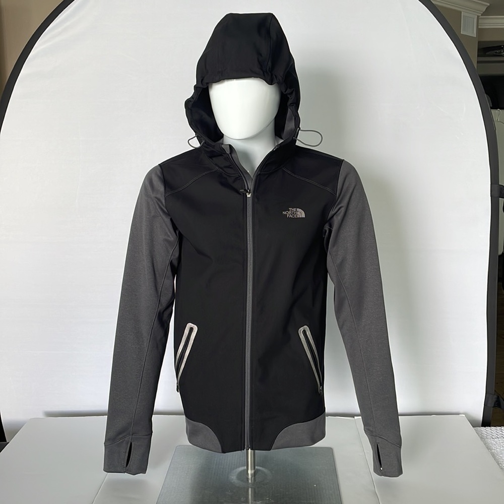 Like New Men’s North Face Jacket Size Small - Picture 10 of 16